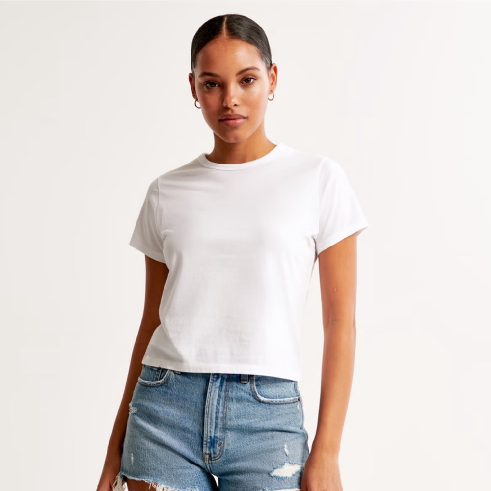 ABERCROMBIE Skimming Tee White